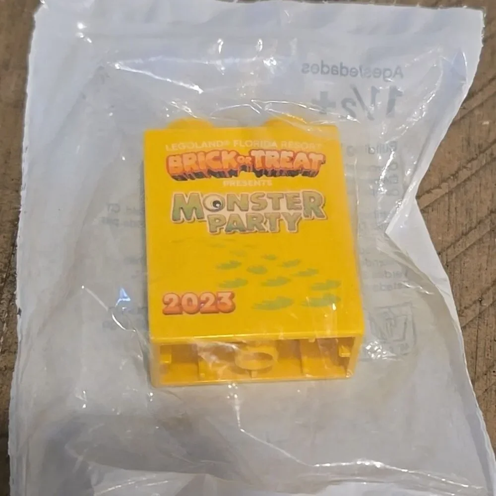 2023 NEW Legoland Florida Resort Brick Or Treat Monster Party Duplo Brick